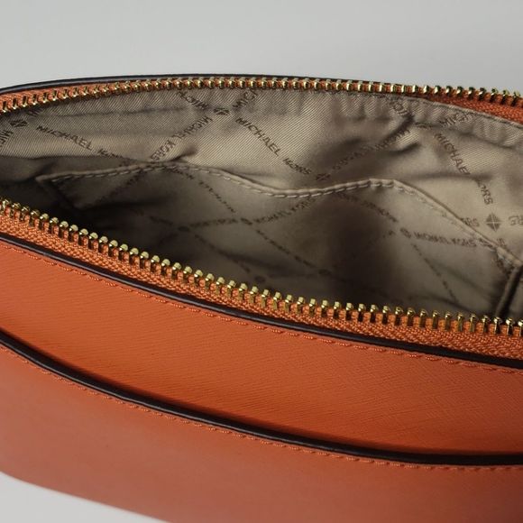 Michael Kors Cindy Crossbody - Picture 7 of 9